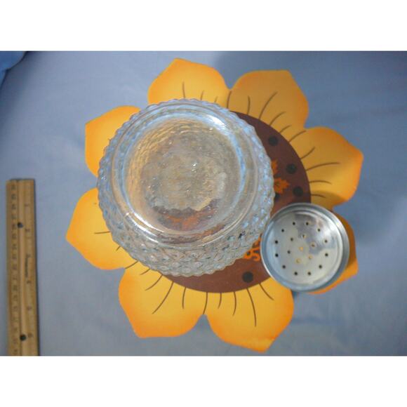 Vtg Diamond Point Clear Glass Sugar Shaker Muffineer - Picture 4 of 7